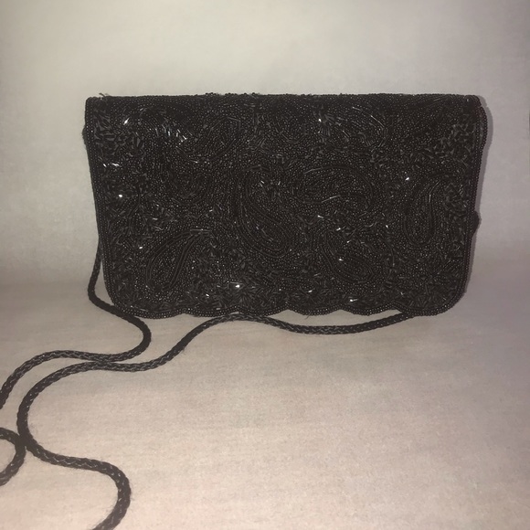Black clutch - Picture 1 of 4